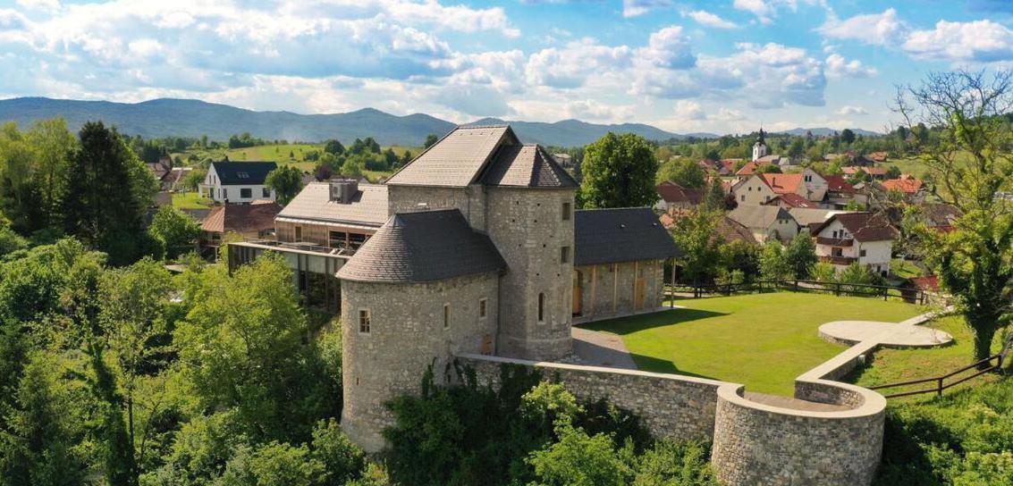 Vinica Castle Hotel Buitenkant foto